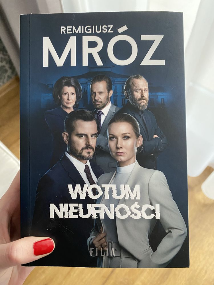 Książka Wotum nieufności Remigiusz Mróz