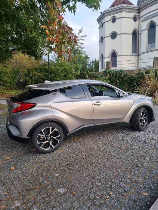 Toyota C-HR 1.8 Hybrid Square Collection