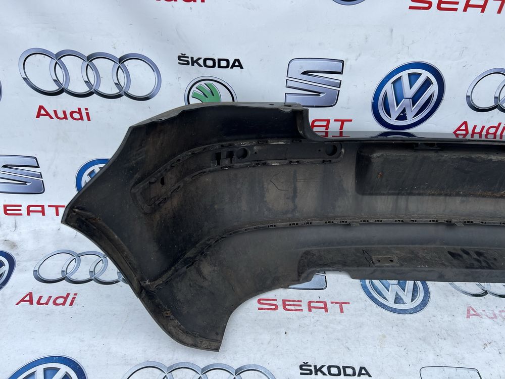 Бампер задній Volkswagen Golf 4 Гольф 4 хечбек