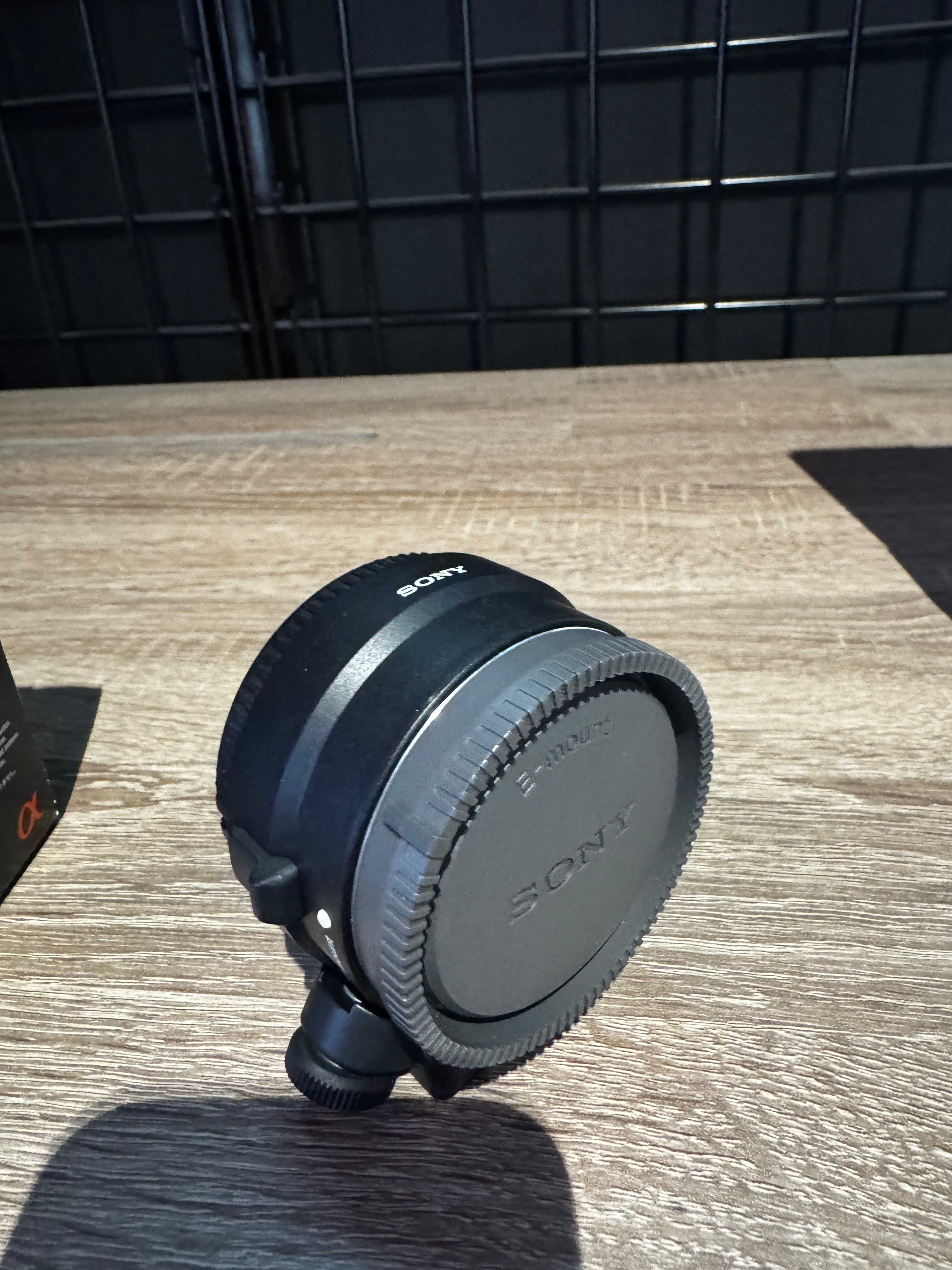 Adapter obiektywu LA-EA1