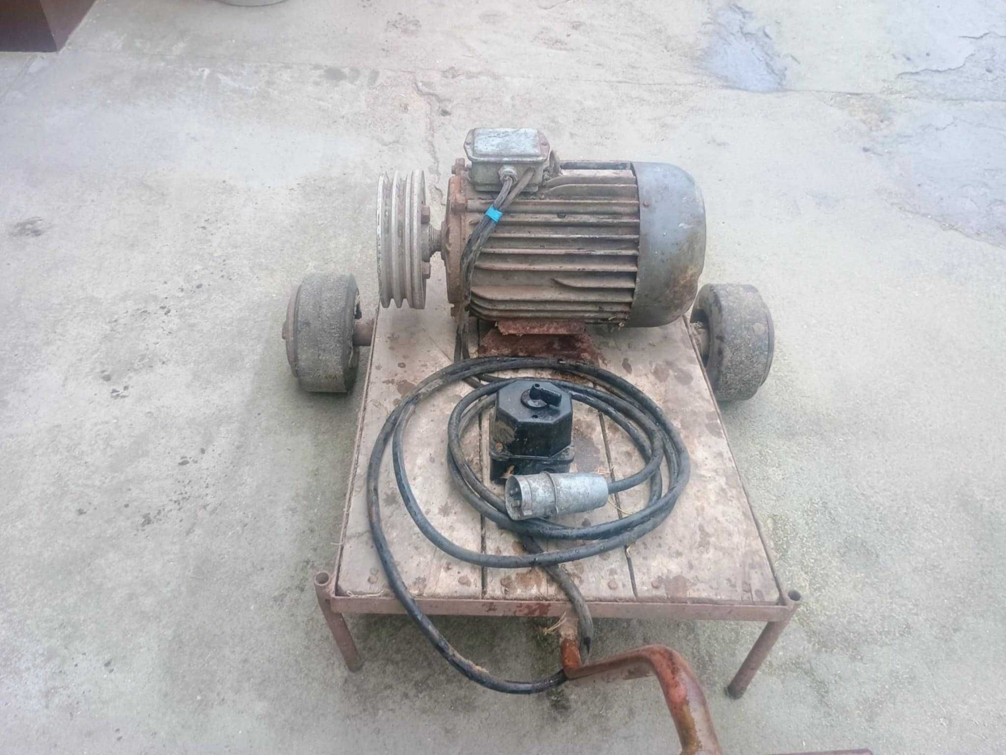 Sprzedam silnik trójfazowy 3 fazowy  z wózkiem