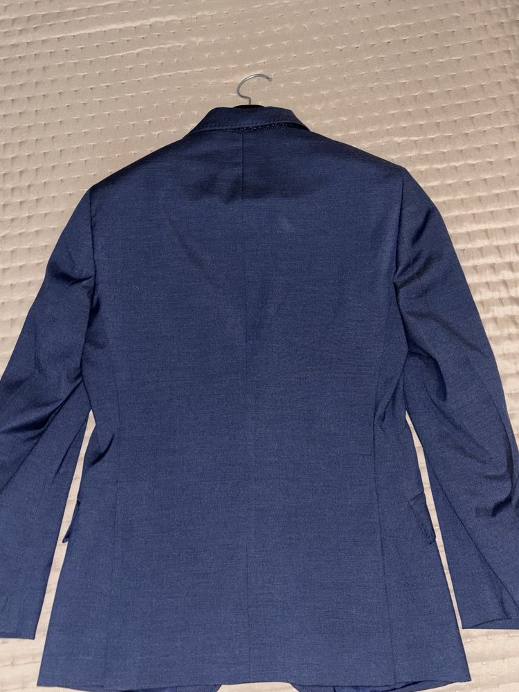 Fato completo suits inc usado apenas uma vez negociavel