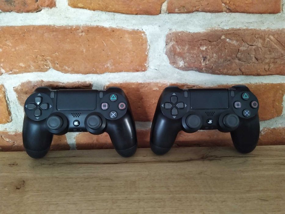 Pad dualshock do PS4 czarny, oryginalne - 2 sztuki w cenie jednego