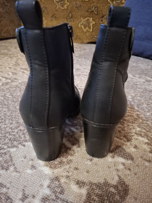 Женские ботинки, сапожки