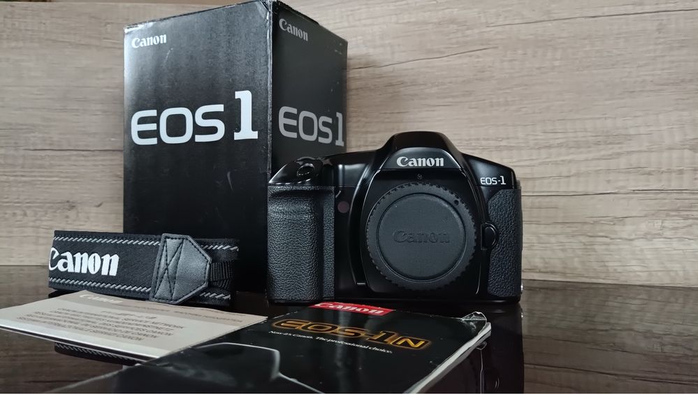 Canon EOS-1 ser 185699 Професійна плівкова камера