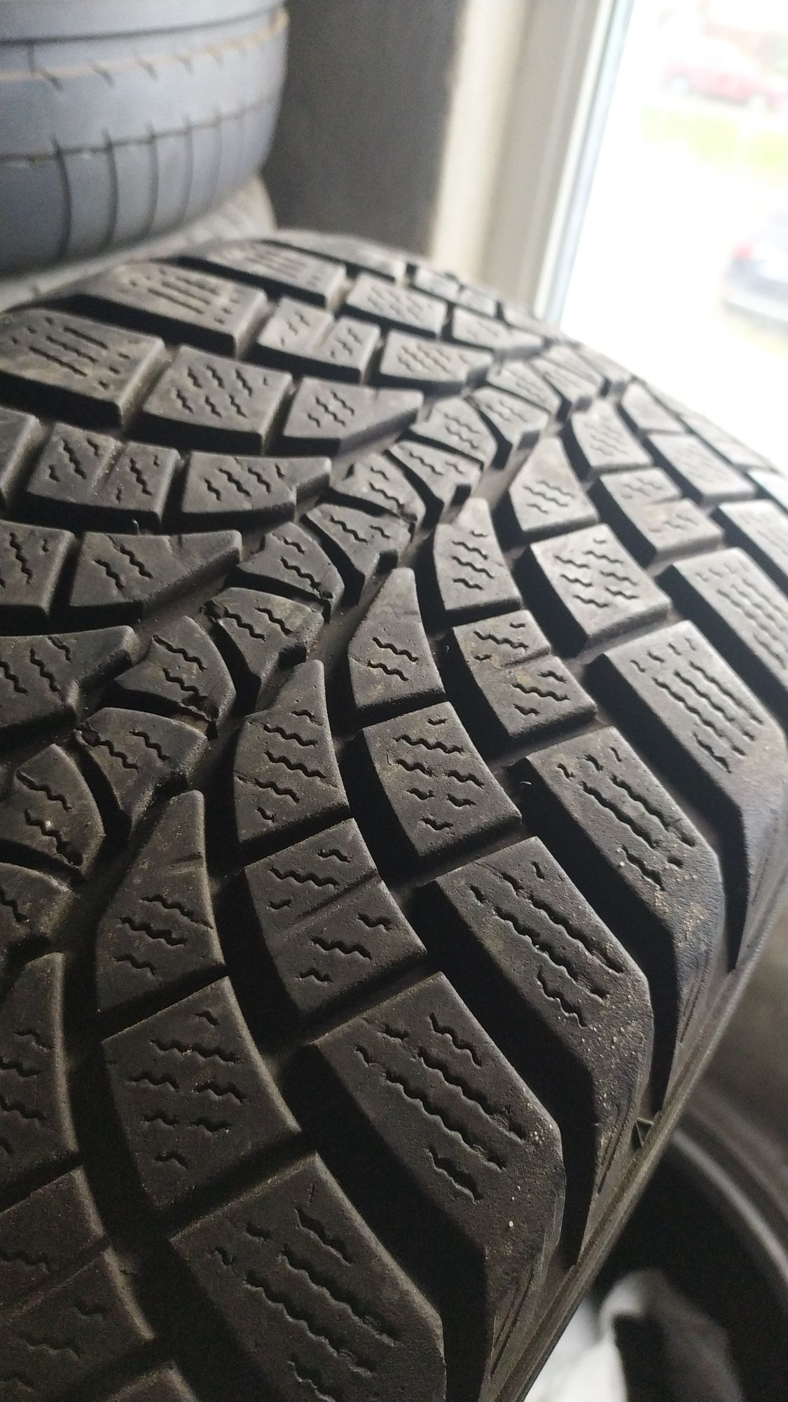 Бу шины Троещина 215/55/60 R16