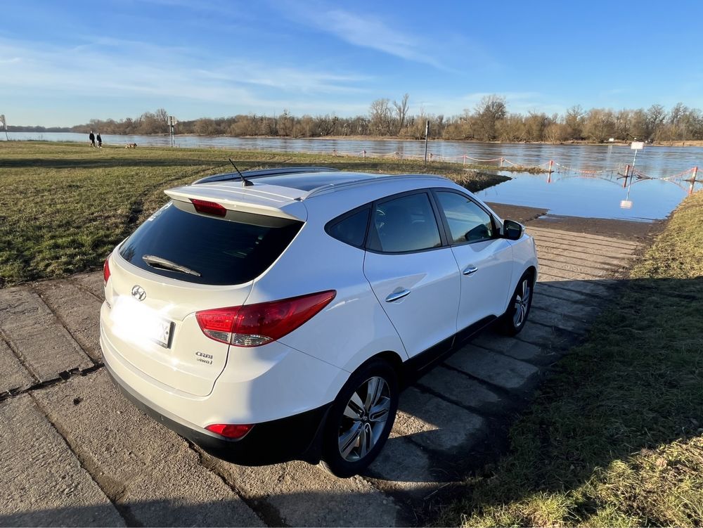 Продам Hyundai IX 35 2013 год рейстайл