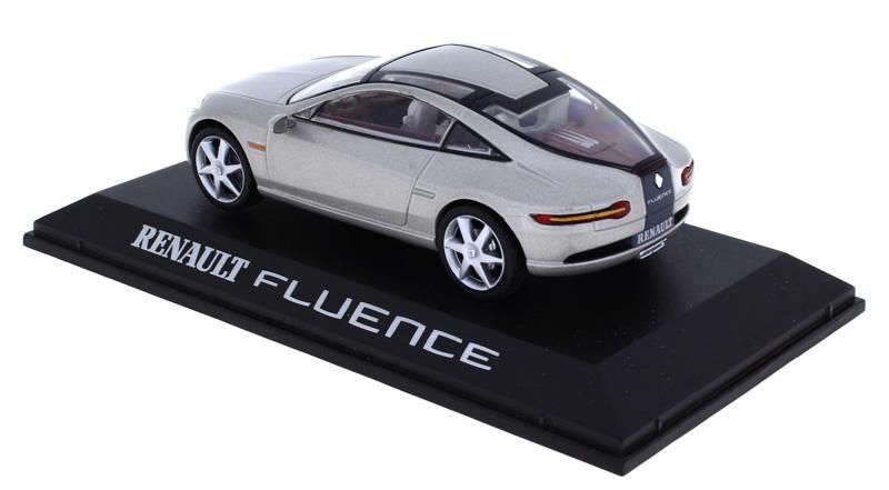 Miniatura Automóvel Renault Fluence da IXO Escala 1:43 Falta o espelho