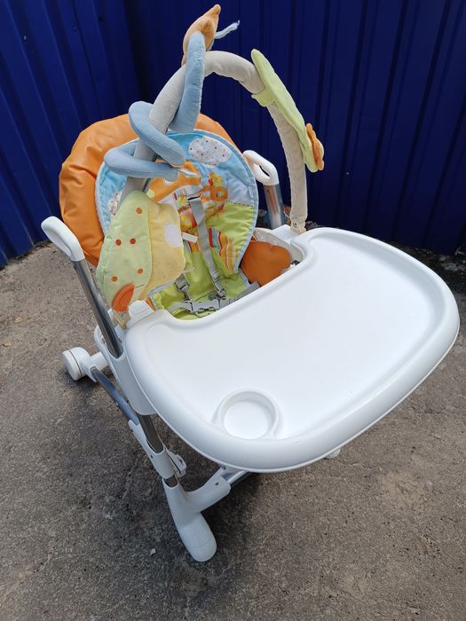 Столик для годування