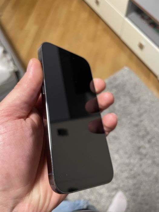 Iphone 14 pro цілий на запчастини або ремонт