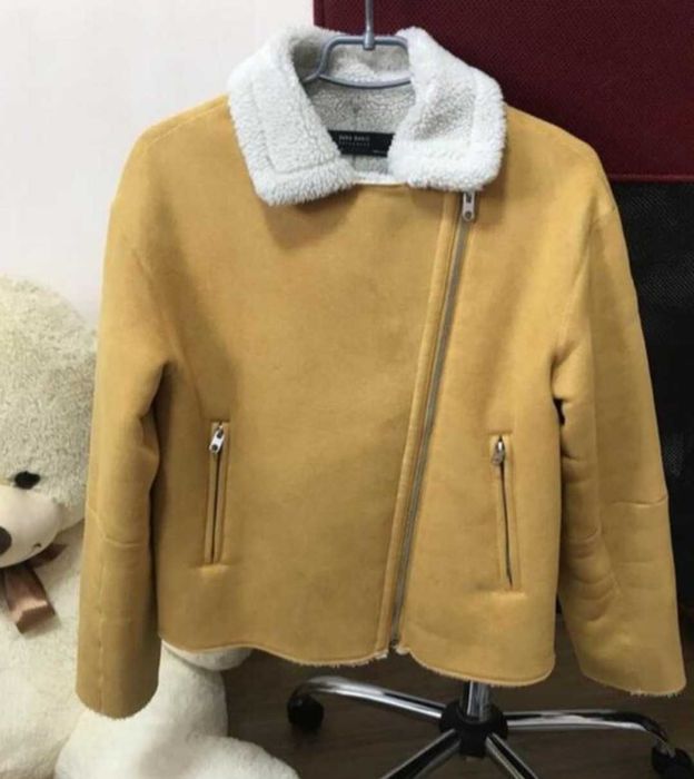 Жіноча яскрава коротка дублянка