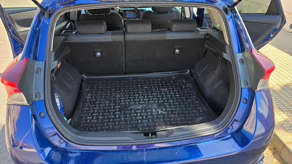 Toyota Auris 2015 в Іспанії