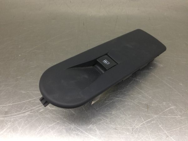 Comando / botão / interruptor vidros frente direito RENAULT Clio IV (B