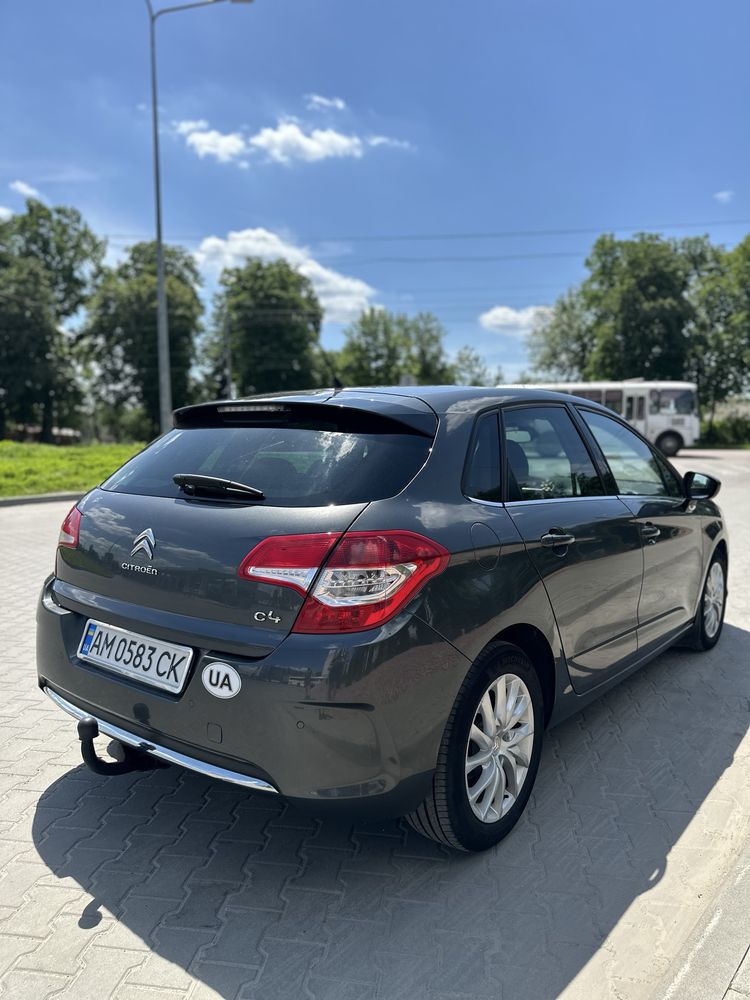 Citroen C4 1.6 дизель 2012 рік