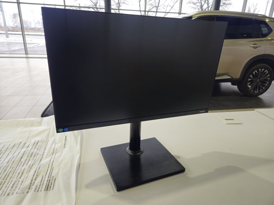 Состояние, как новый Монитор Samsung  24" F24T450FQI