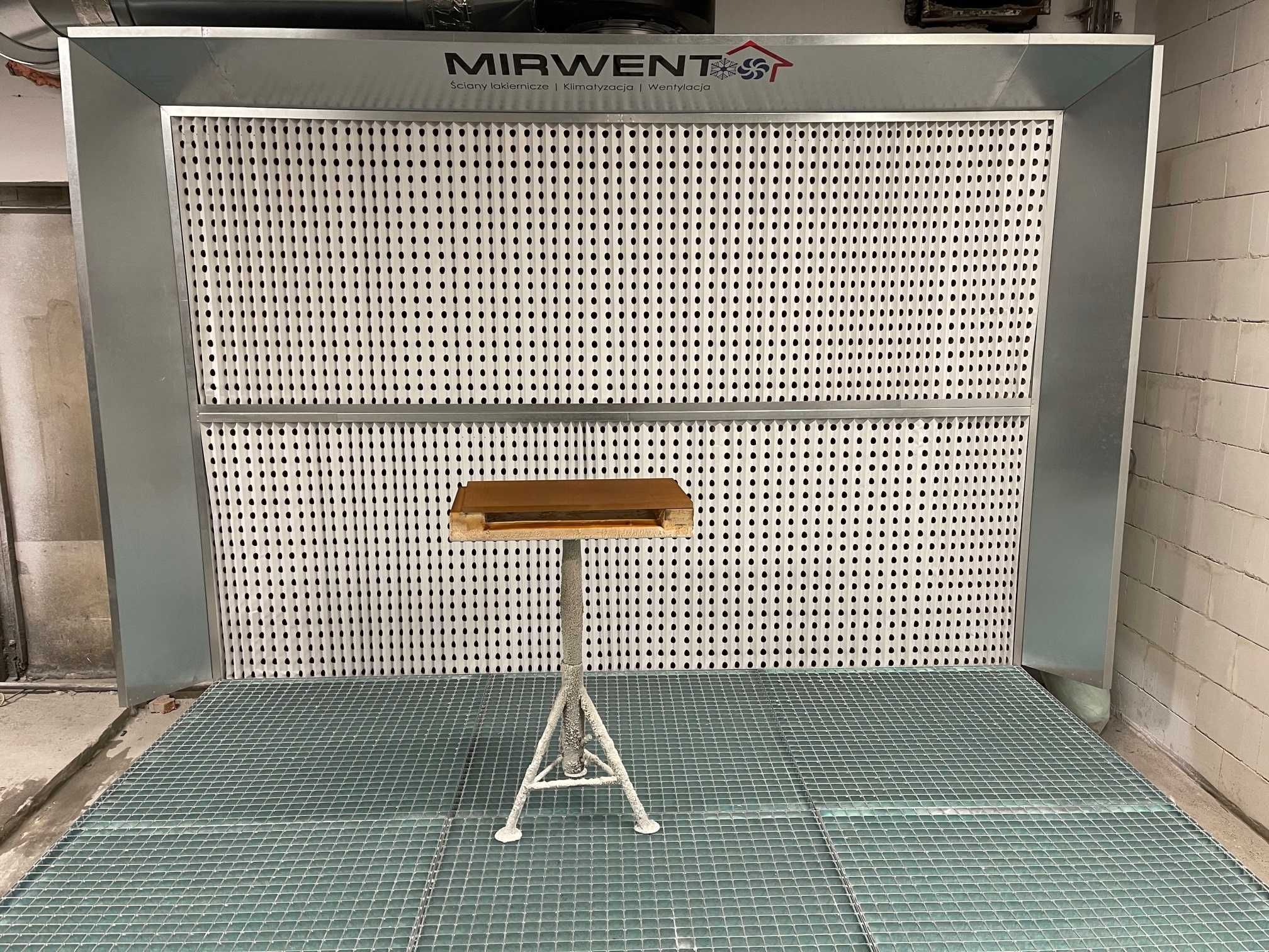 Ściana lakiernicza z odciągiem podłogowym MIRWENT 2500mm x 1800mm