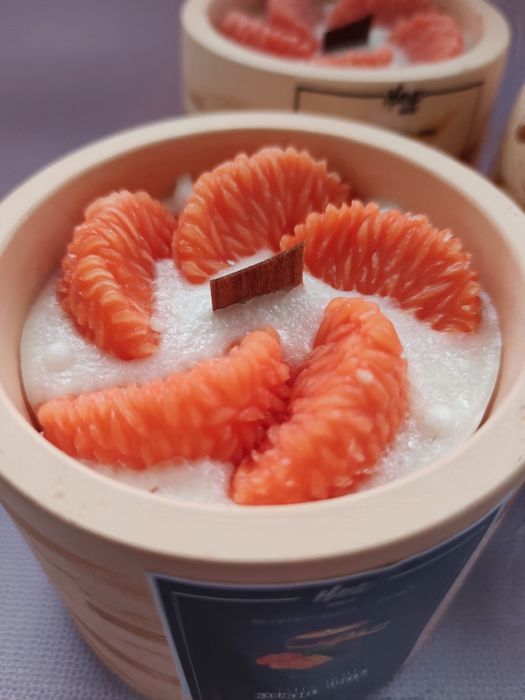 Свічка мандаринка..