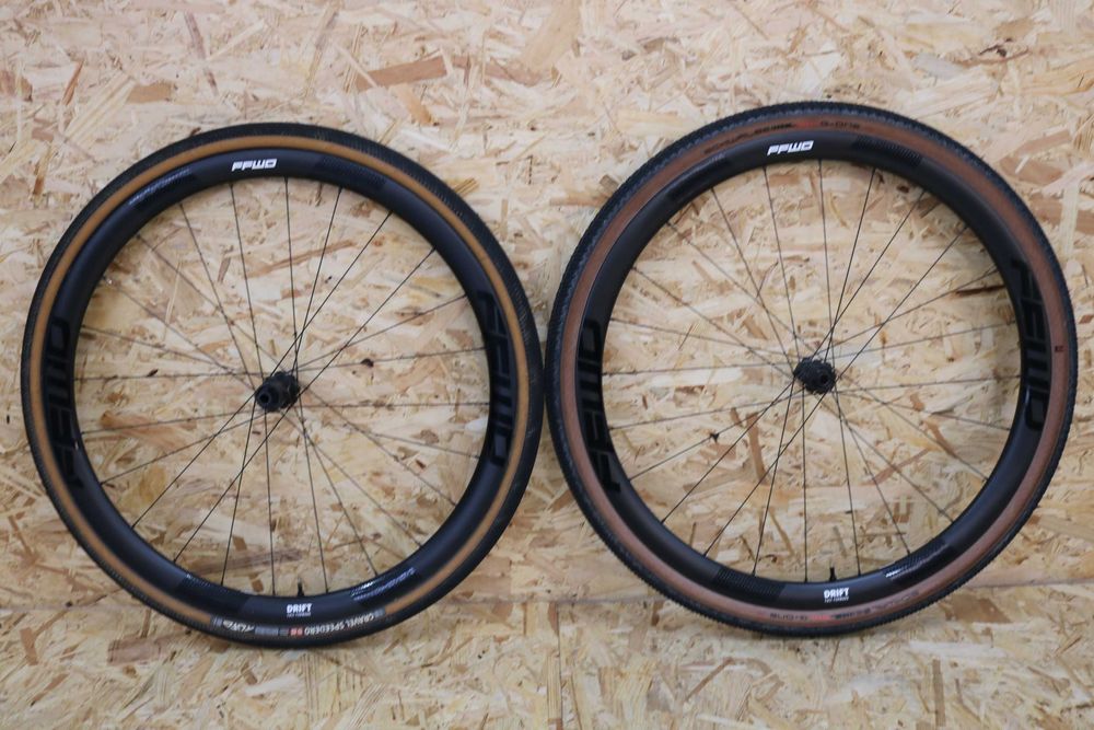 Rodas gravel carbono FFWD Drift