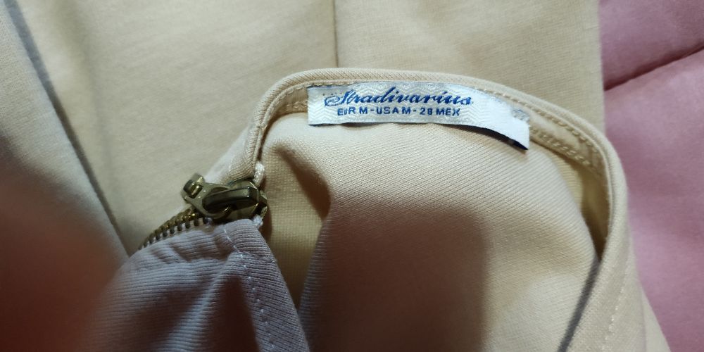 Vestido Stradivarius, costas abertas, M