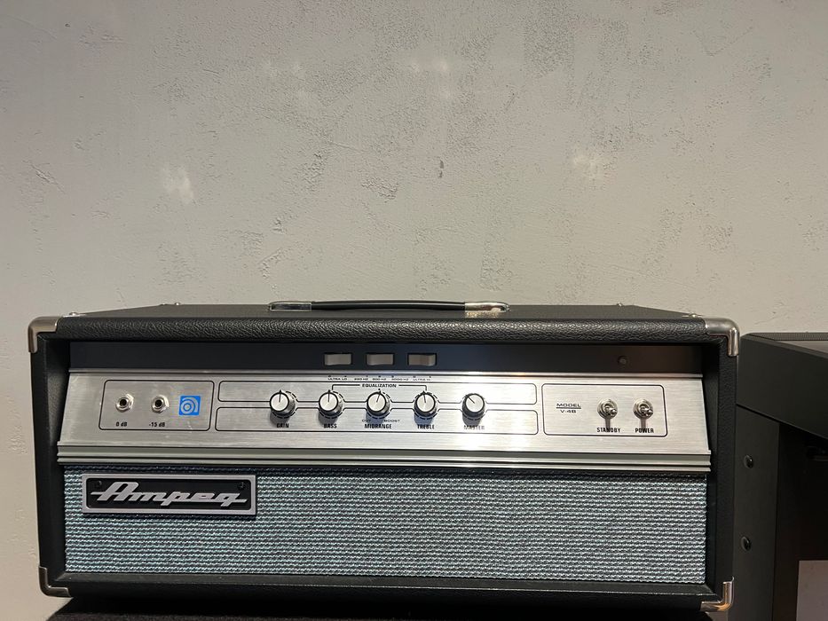 Ampeg  V4b wzmacniacz lampowy basowy