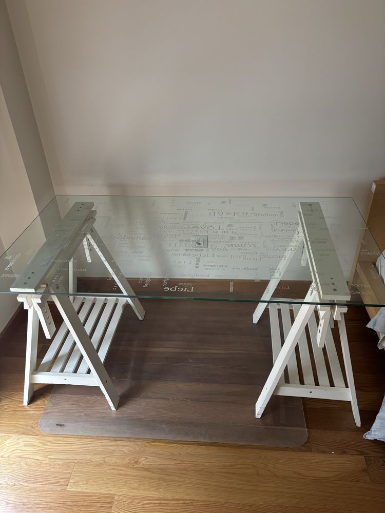 mesa ikea vidro