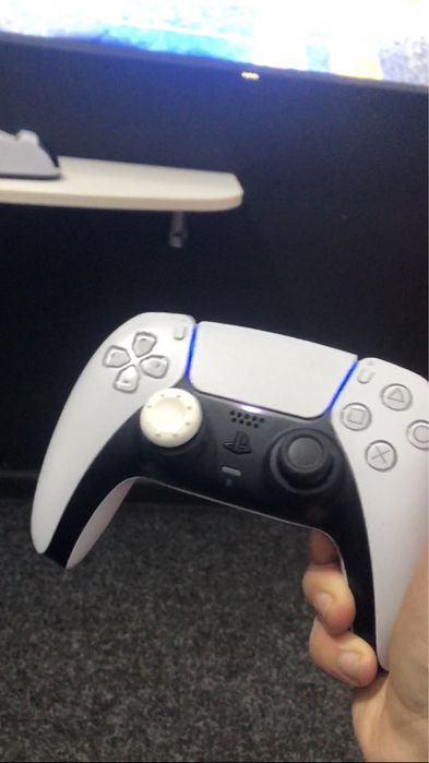 Dualshock 5 до усіх PS