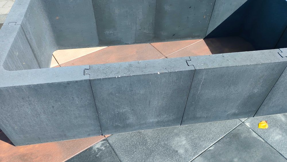 Donica doniczka betonowa kwietnik klomb donice beton palisada obrzeże