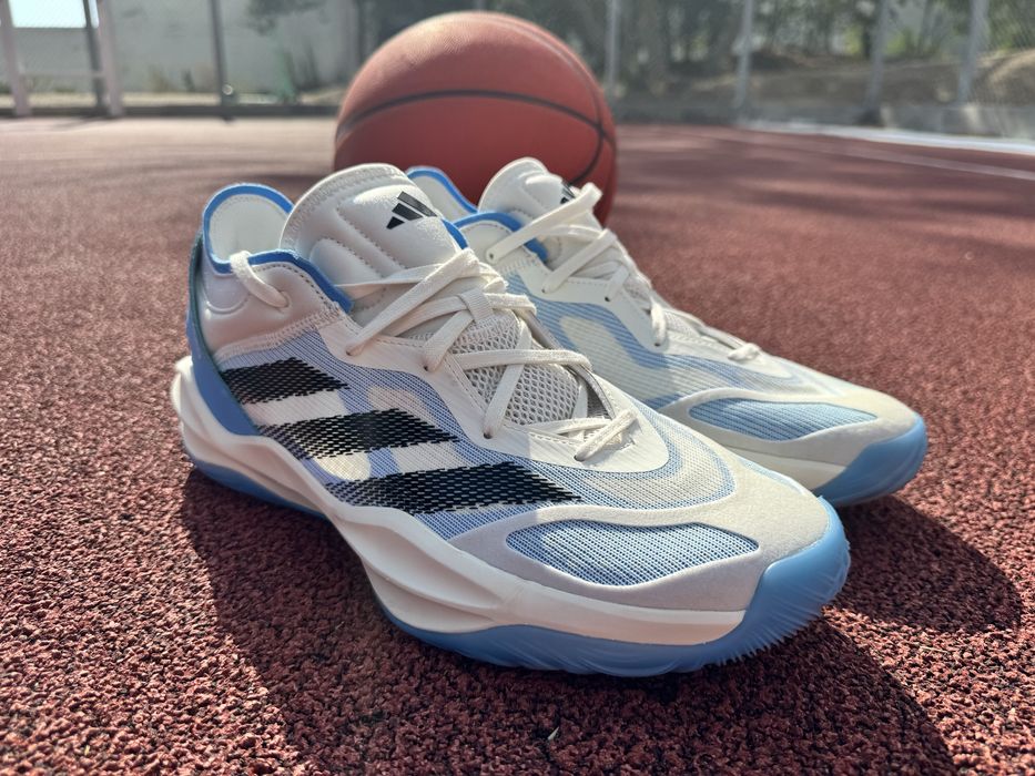 Баскетбольні кросівки Adidas Adizero 44 розмір нові