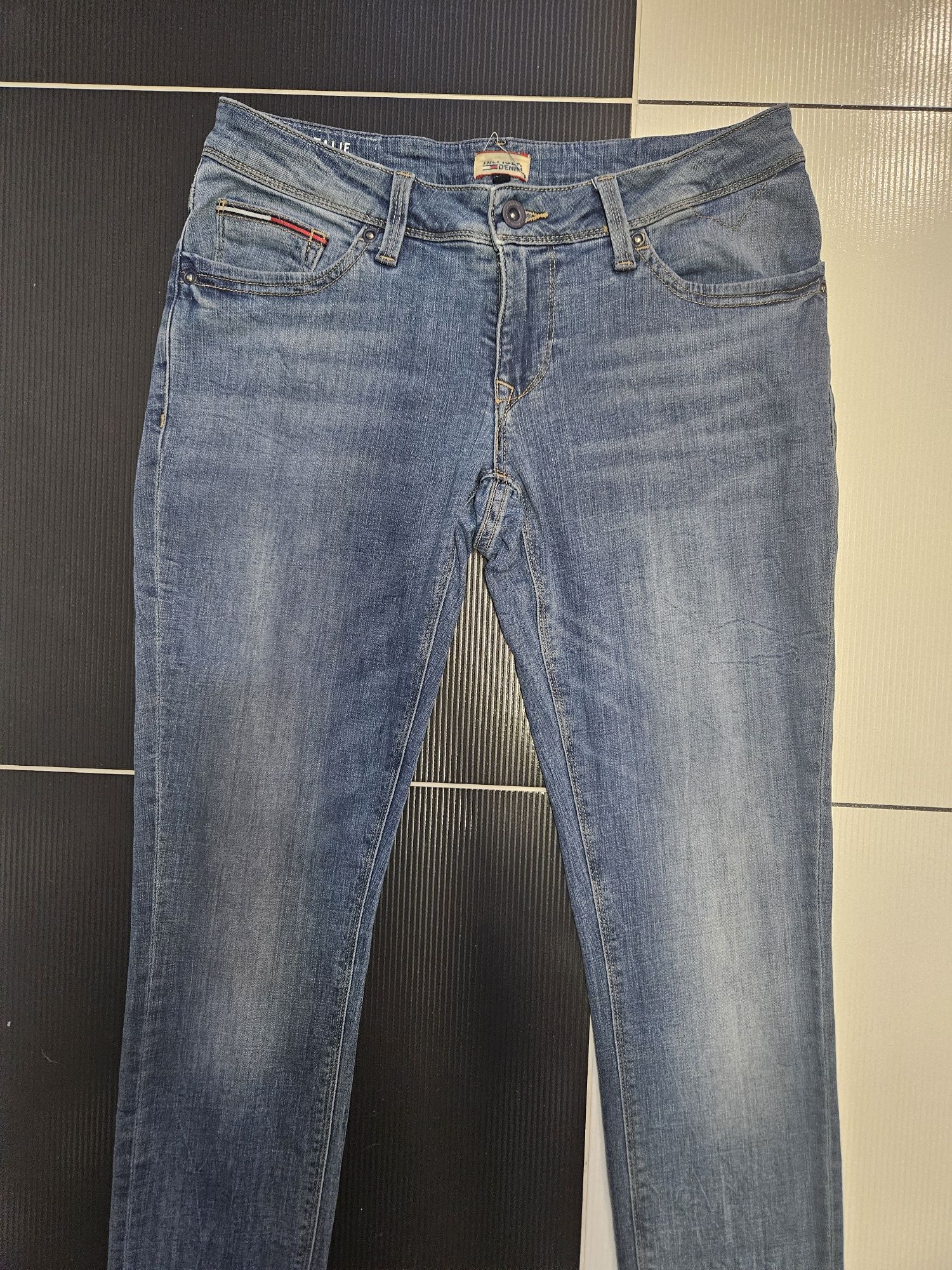 Jeans ideał tommy 27.5 jasne spodnie