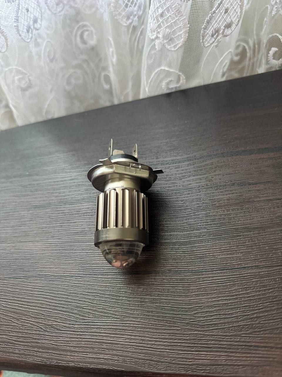 Led H4 линза лампочка авто мото потужна лінзована лампочка Н4
