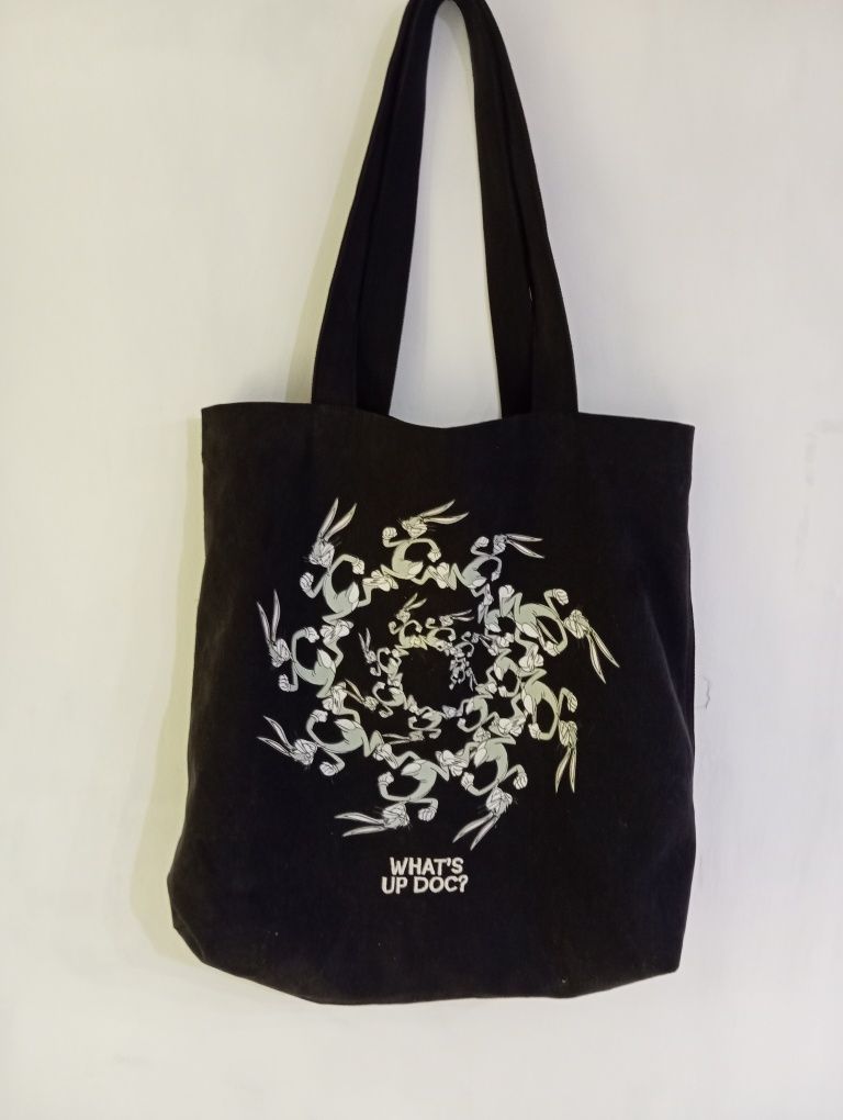 Torba shopperka' z limitowanej kolekcji
