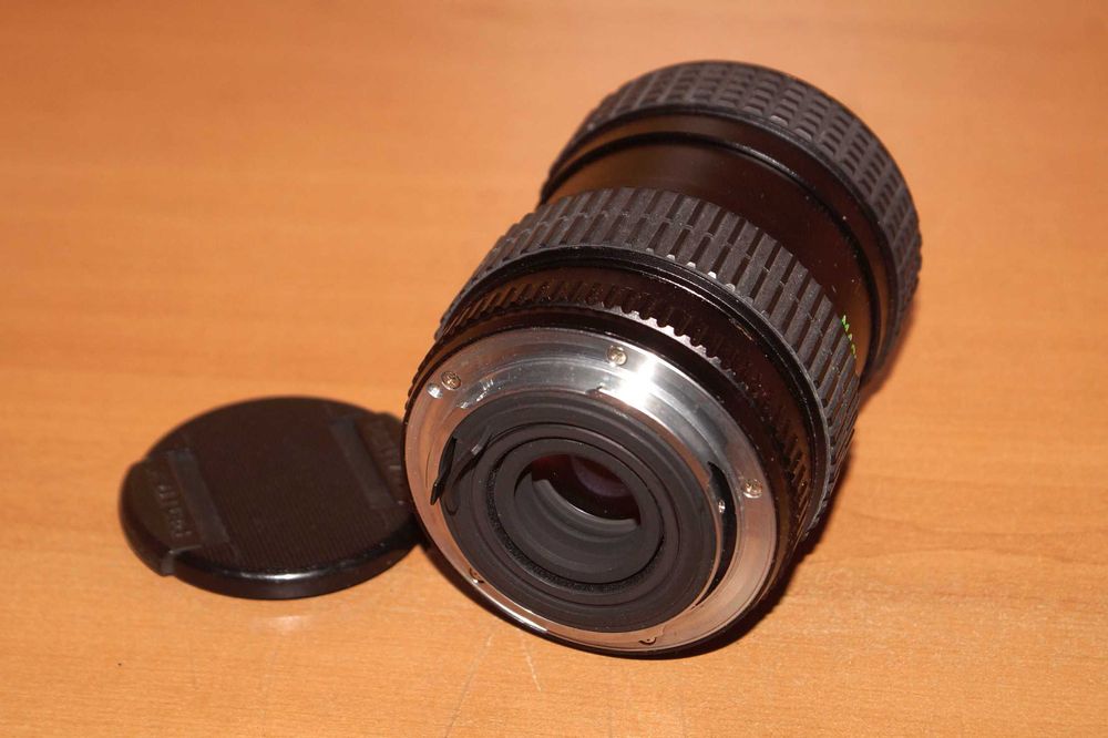 Pentax-M 40-80 f/2.8-4 ta 75-150 f/4 = Lot