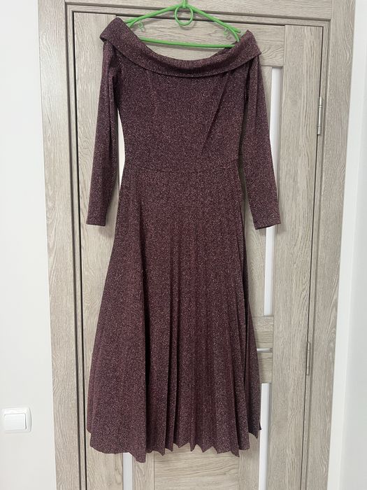 Вечірнє плаття продам 38 розмір