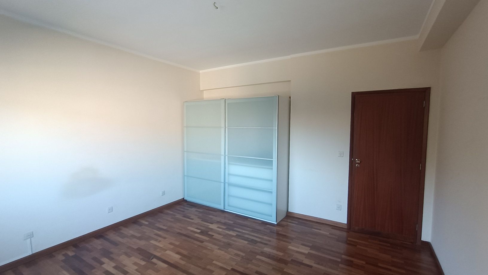 Quarto partilhado por dois estudantes, uma cama disponível, Ramalde -