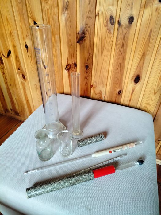 Stary sprzęt laboratoryjny