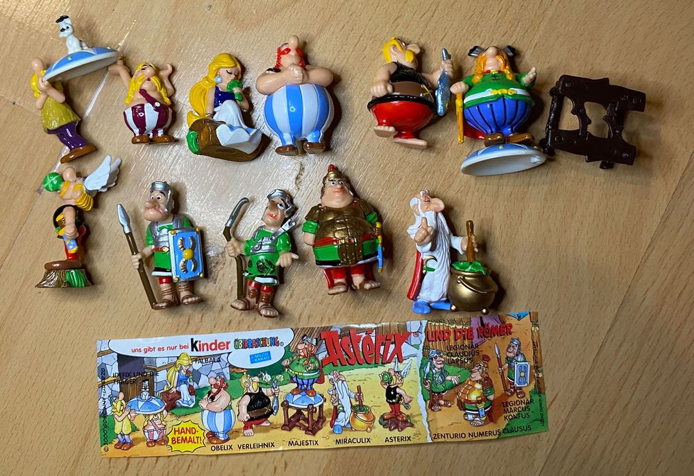 Колекции киндкр  сюрприз