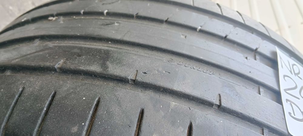 80010 Sztuka 245/40R18 Dunlop Sport Maxx dot.0319