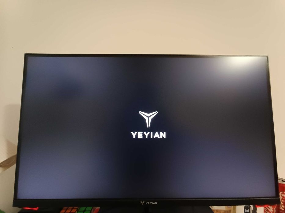 Monitor Gaming Yeyian Avance IPS 27” FHD 180Hz – Como Novo
