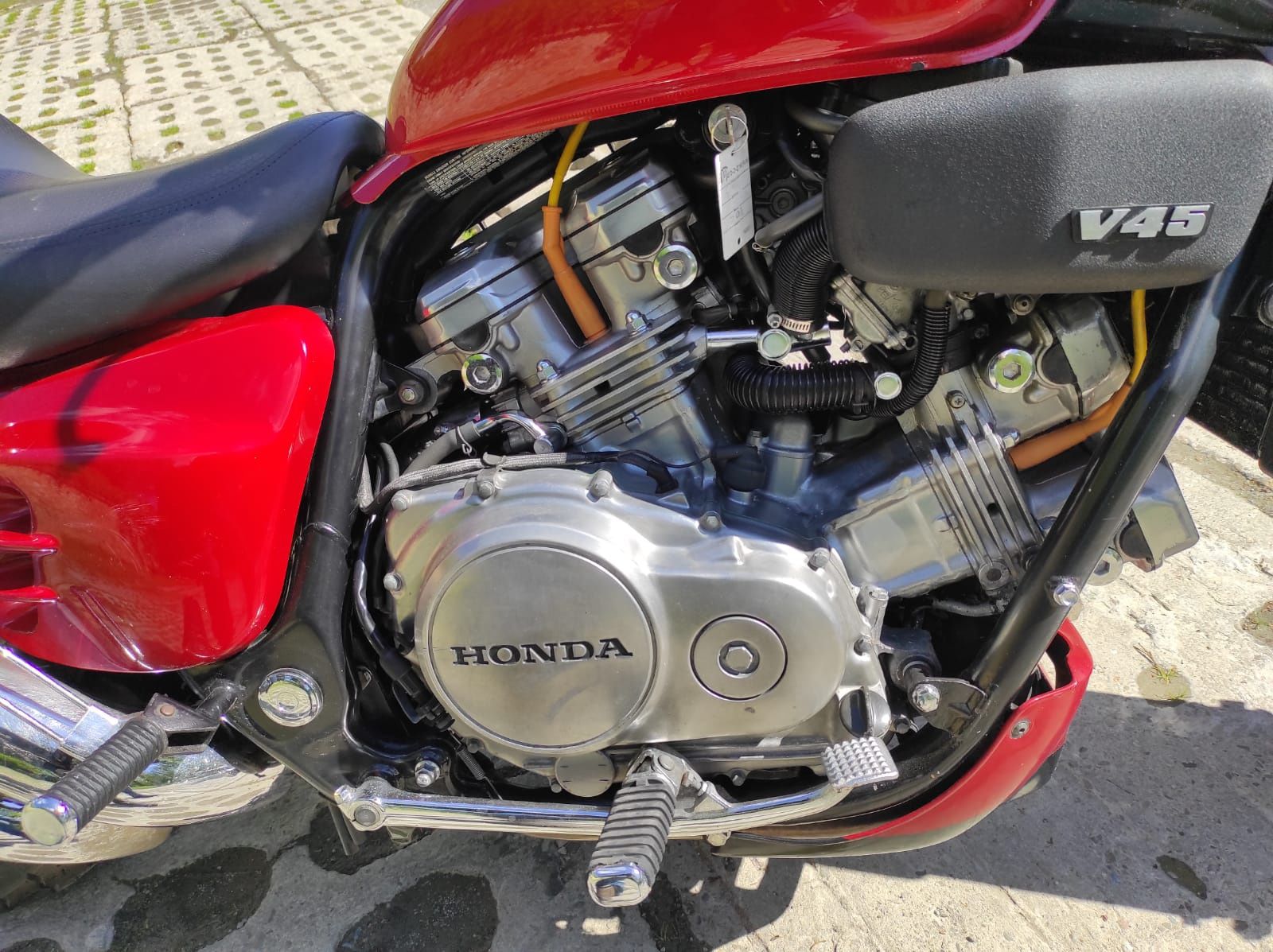 Honda VF 750 V45 Super Magna