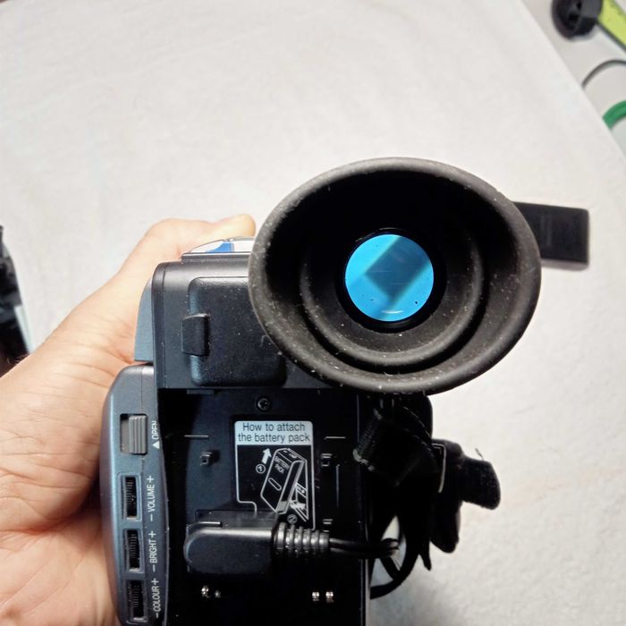 Видеокамера Panasonic VX33