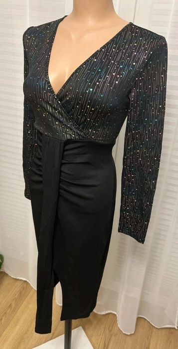 Nowa Czarna sukienka blyszczaca MIDI elastyczna wieczorowa elegancka