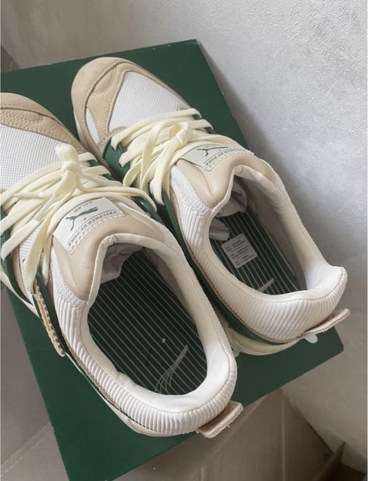 Весняні шкіряні кросівки кроссовки Puma 40,5