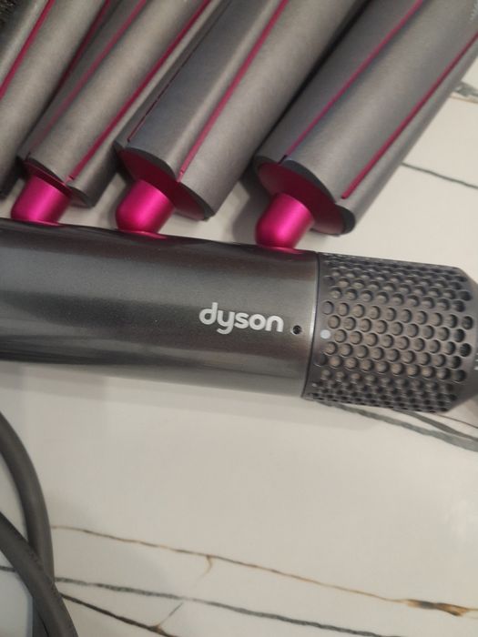 Стайлер Dyson. Бу.
