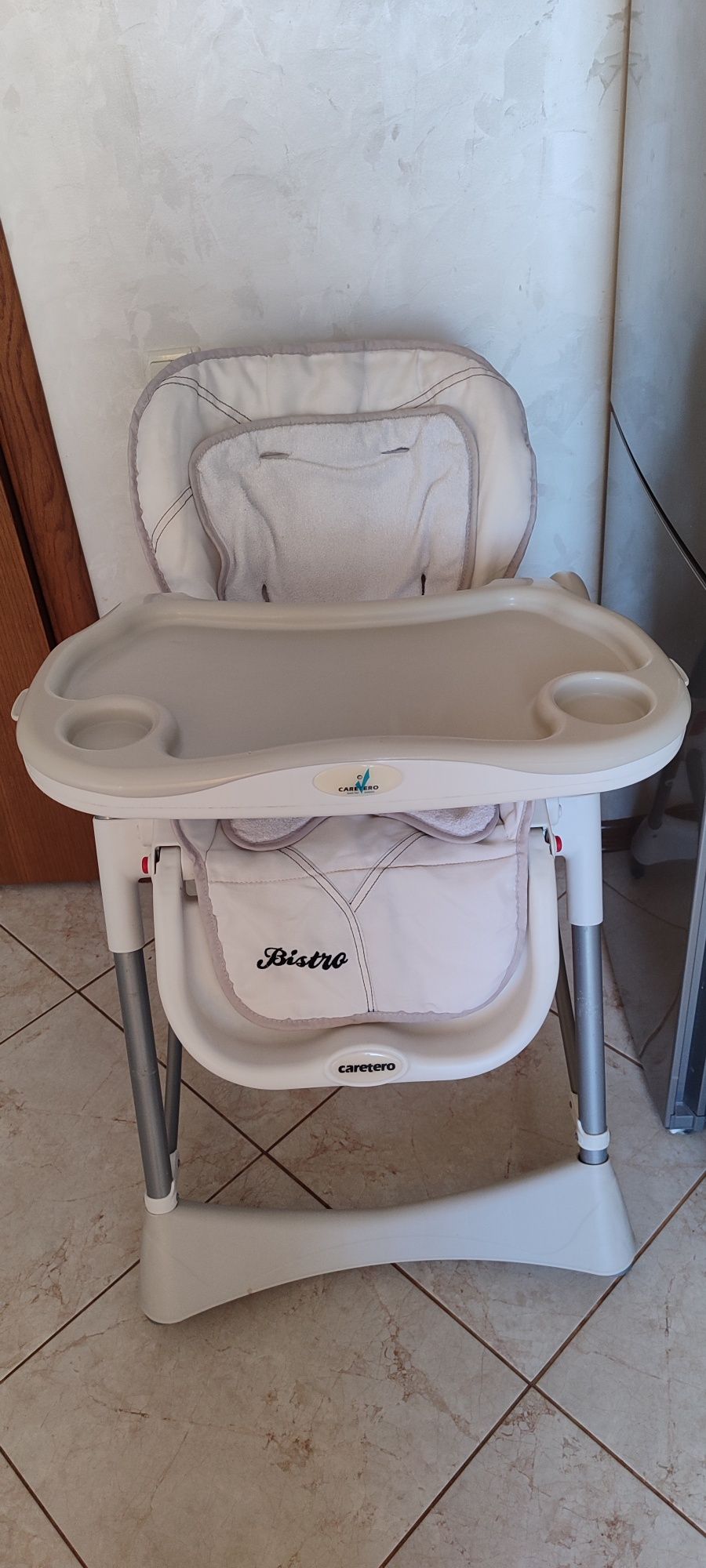 Крісло для годування Caretero