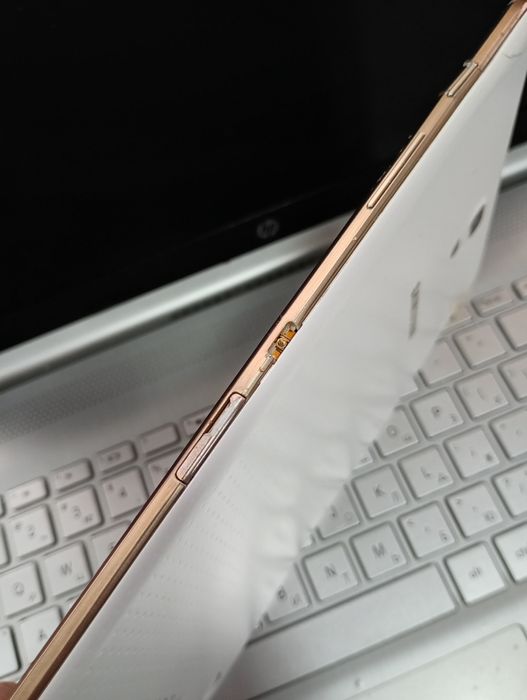 Планшет Samsung Galaxy Tab S 8.4 "SM-T700"