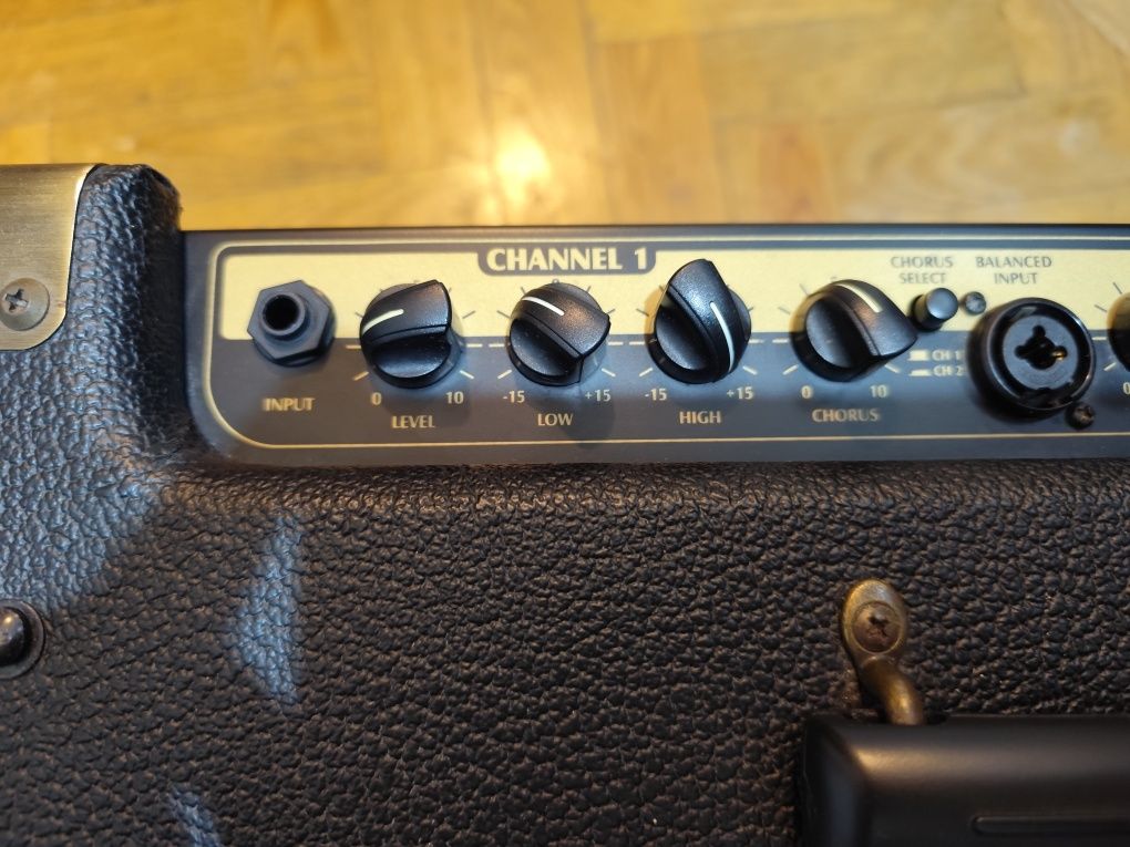 Amplificador Peavey E208 acústico de voz e guitarra