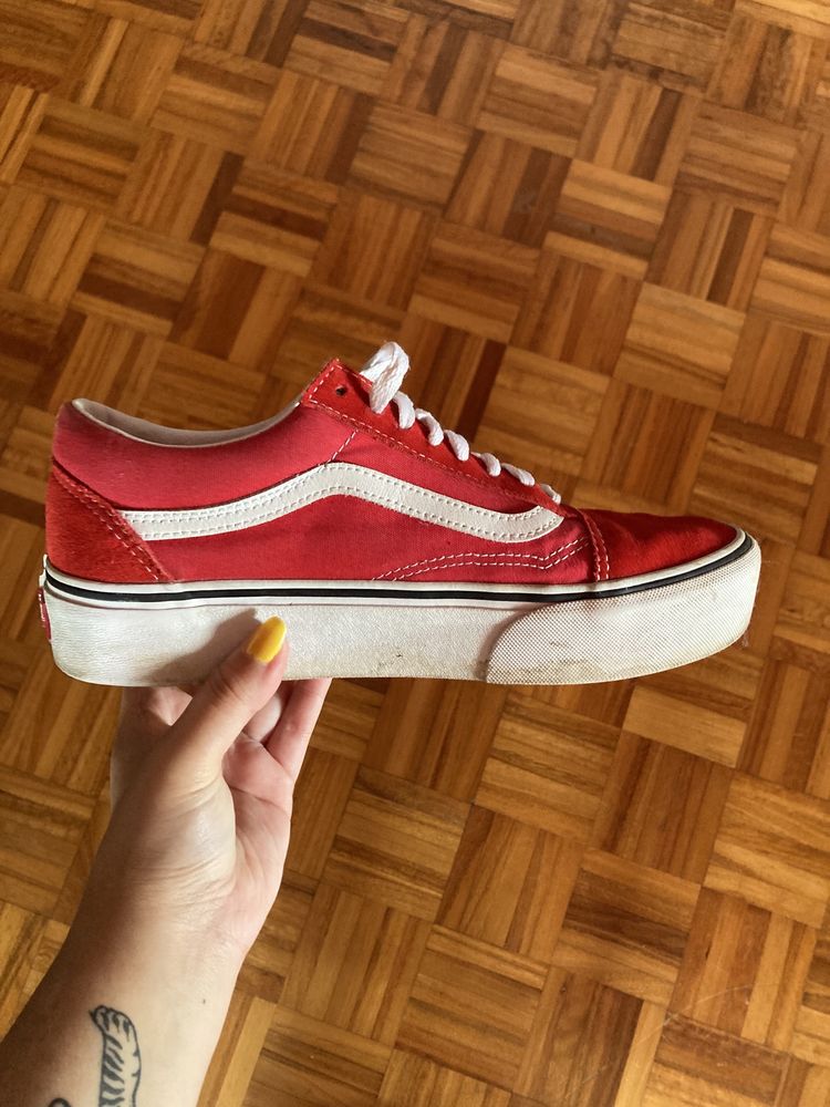 Vans vermelhos de plataforma tamanho 39