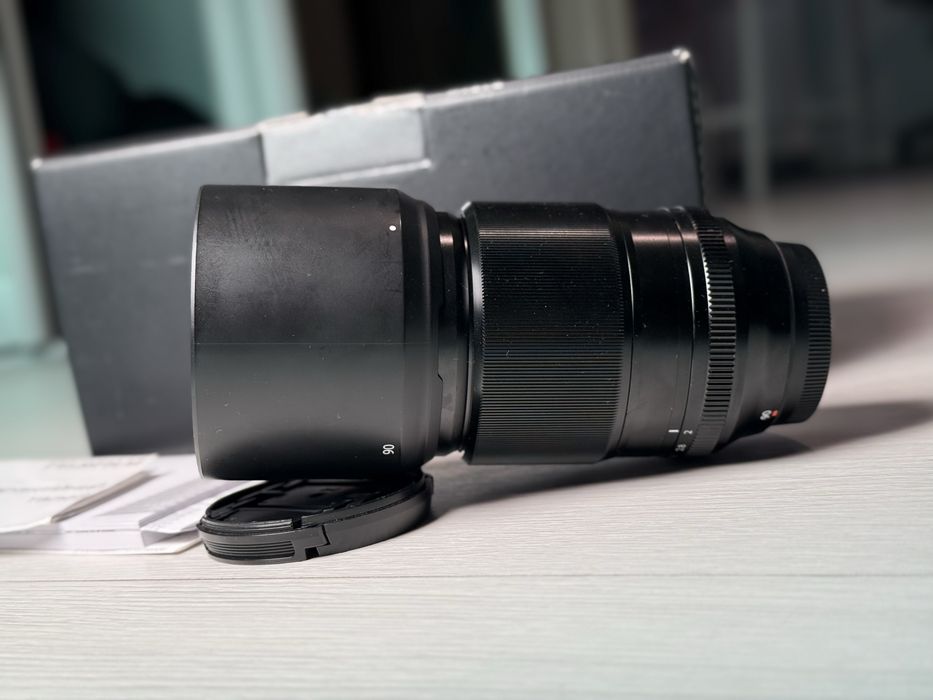 Об'єктив Fujifilm XF 90mm f/2.0 R LM WR