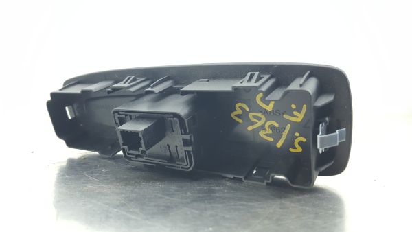 Comando / botão / interruptor vidros frente direito RENAULT Kadjar (HA