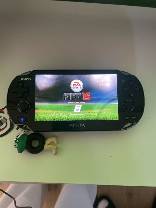 Vendo ps vita desbloqueado